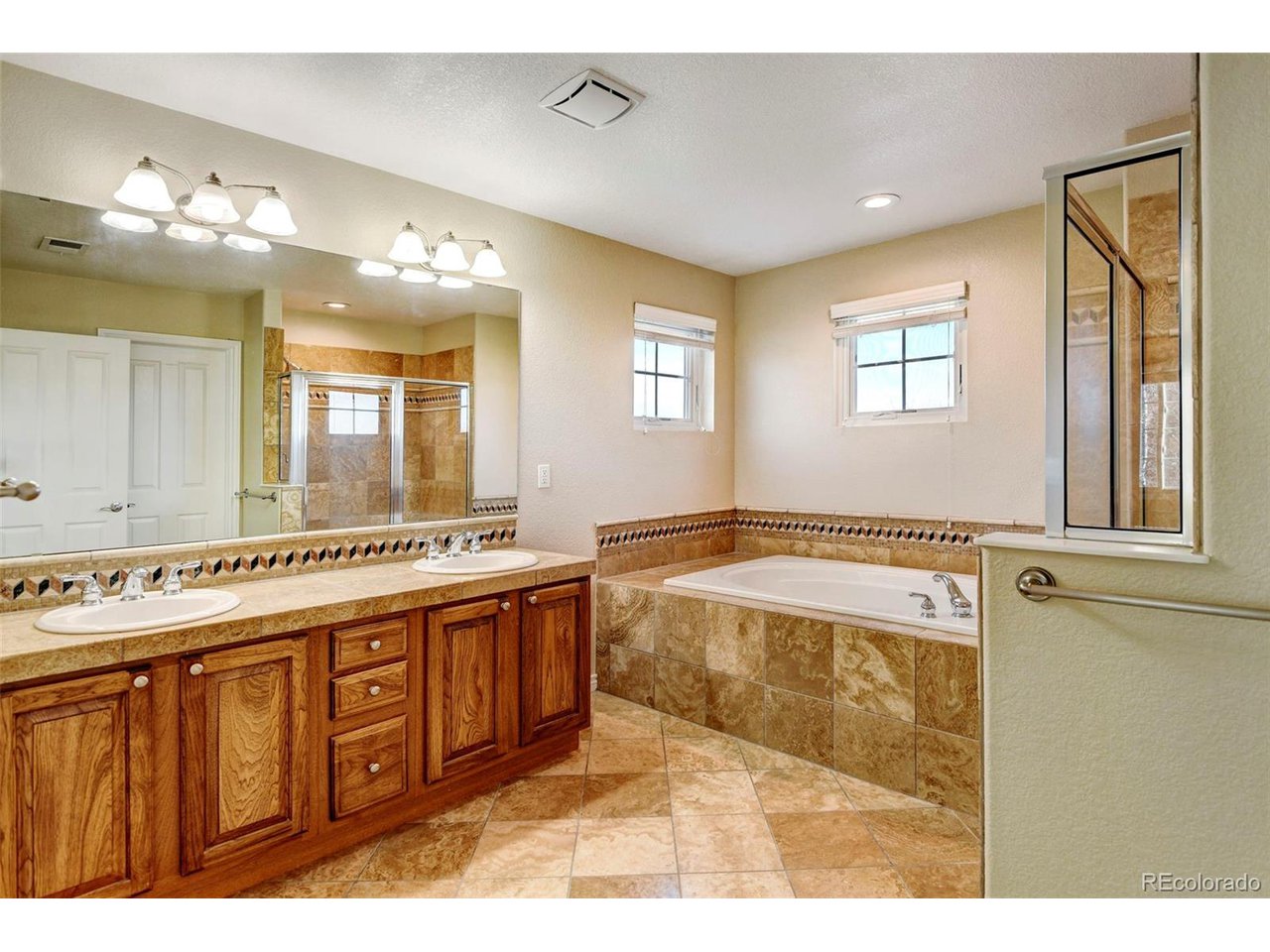 14019 Mckay Park Cir