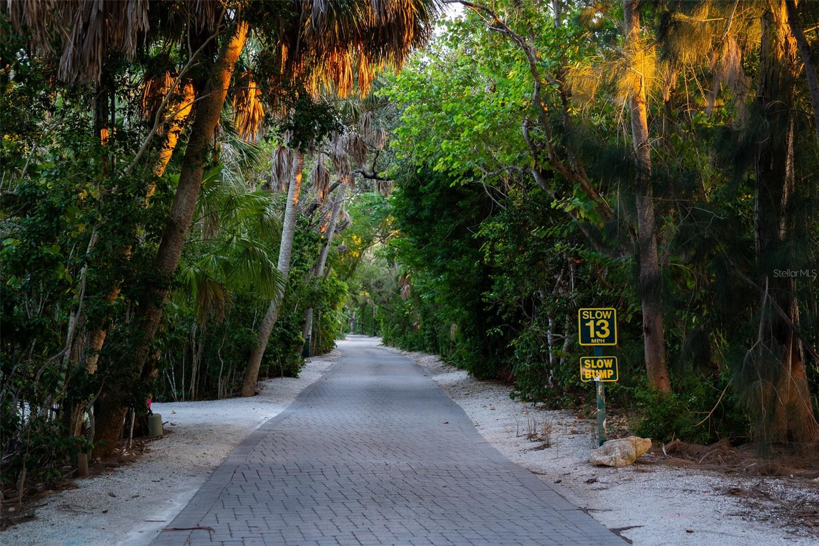 1290 HIDDEN HARBOR WAY