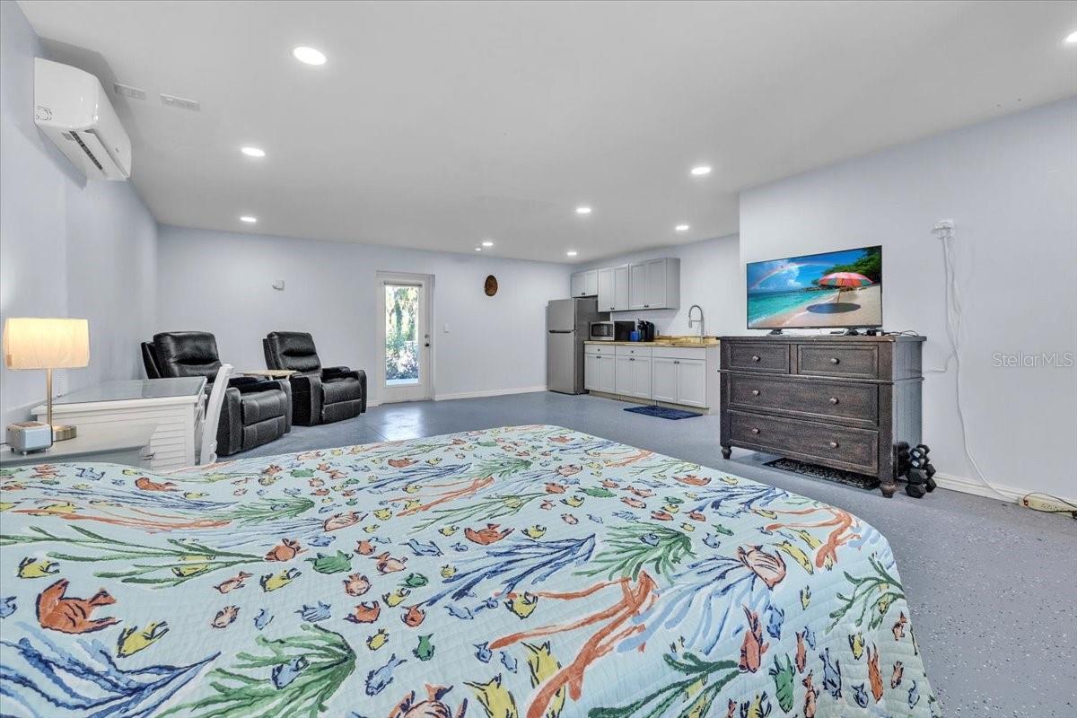 9470 COLONY DR