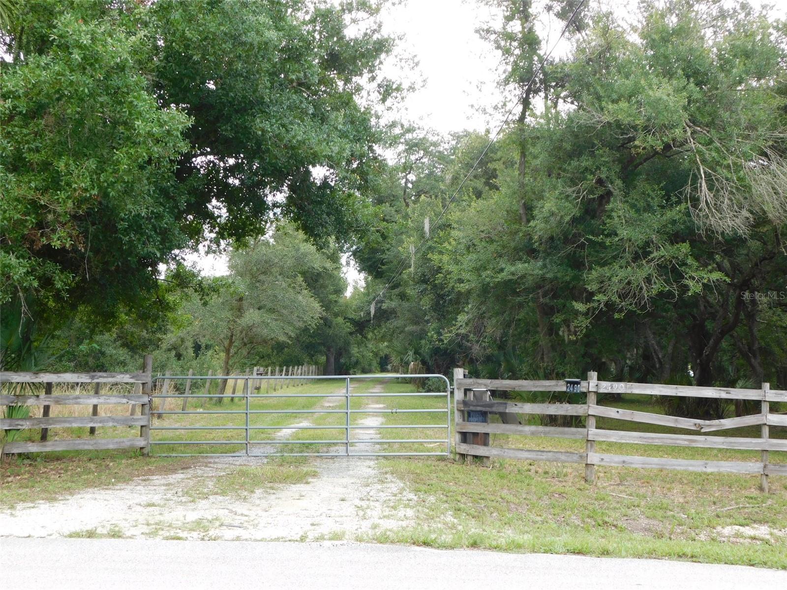 2490 NW HAILE DEAN RD