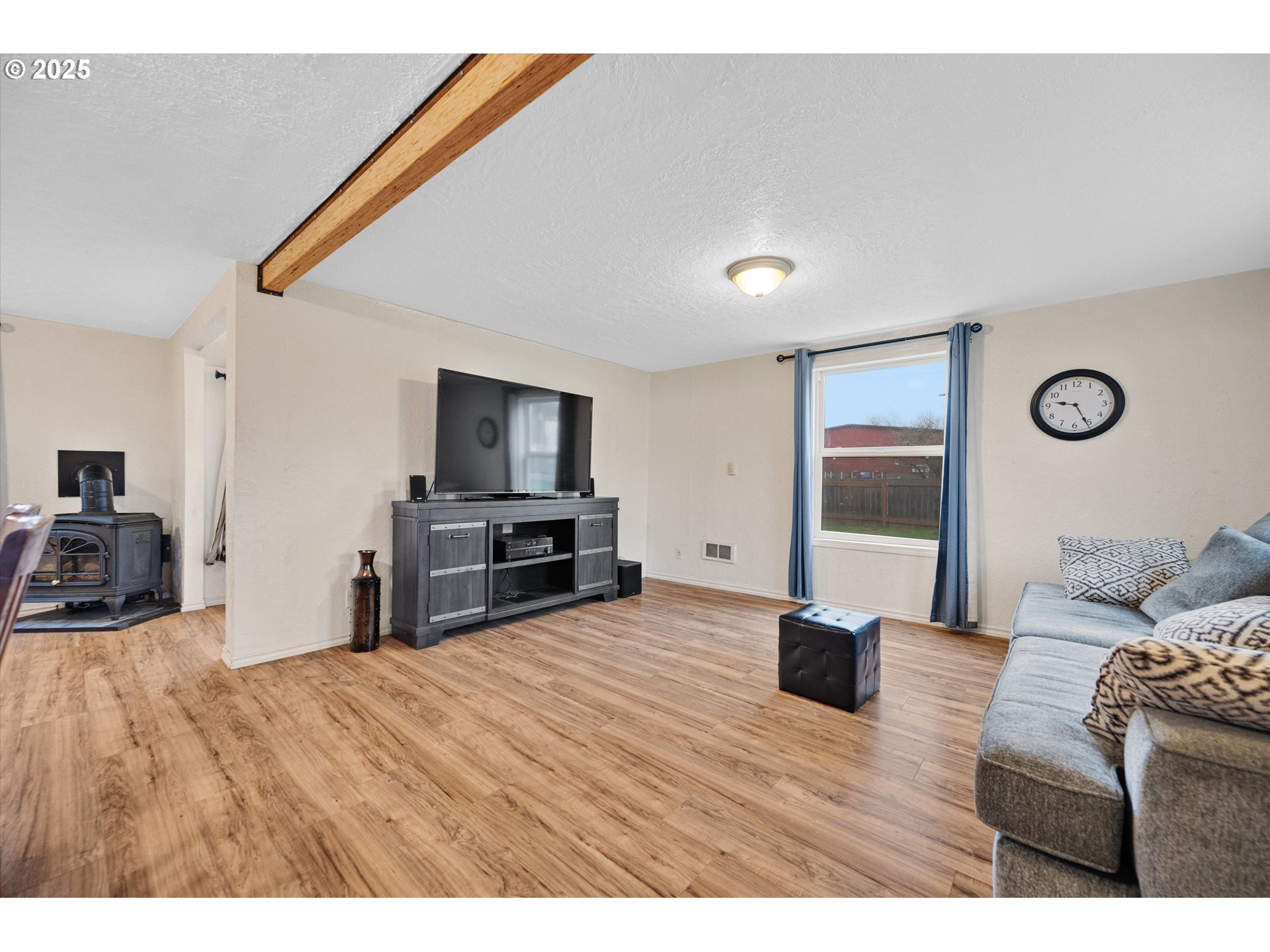 352 NE POLK STATION RD