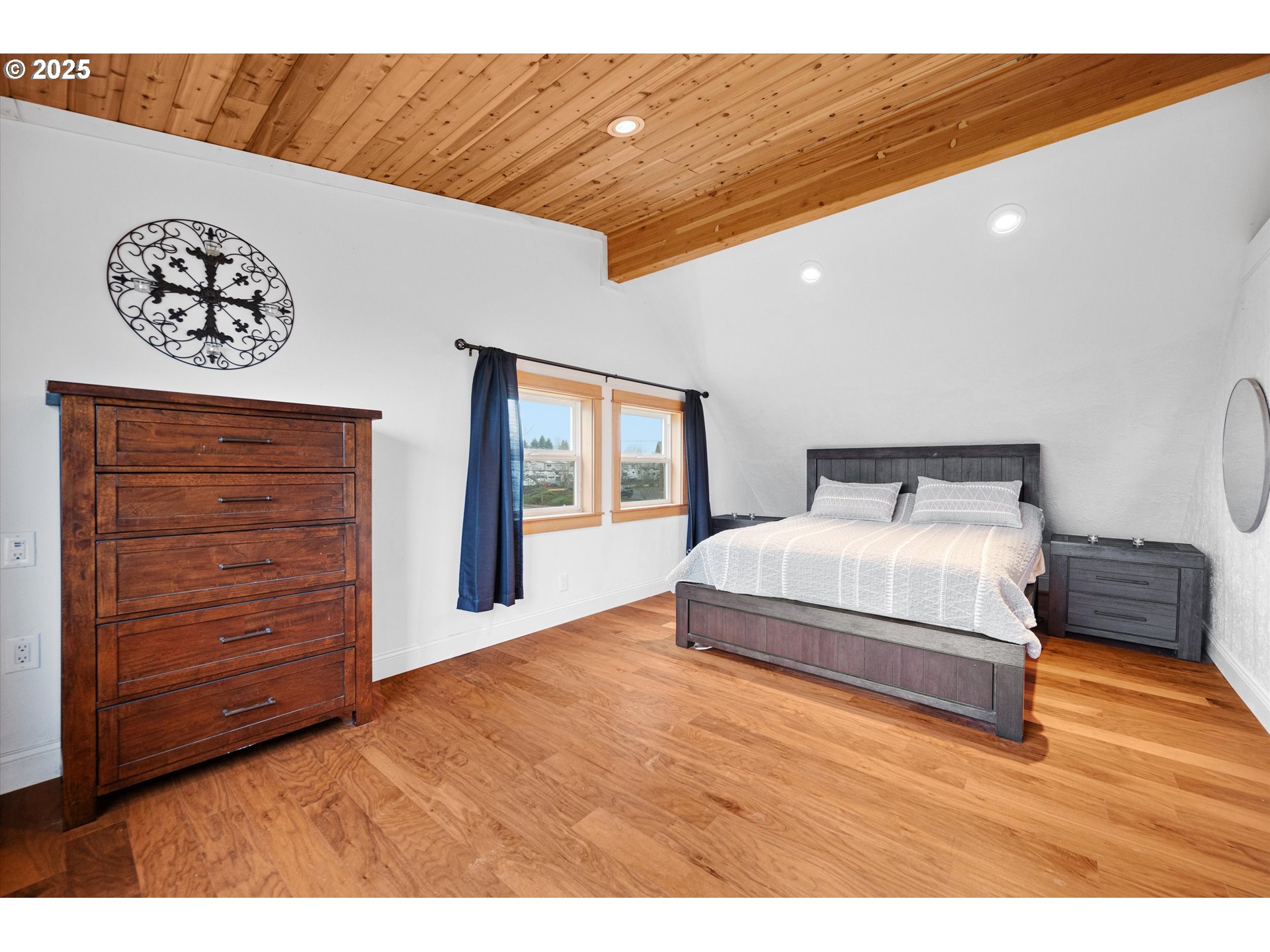 352 NE POLK STATION RD