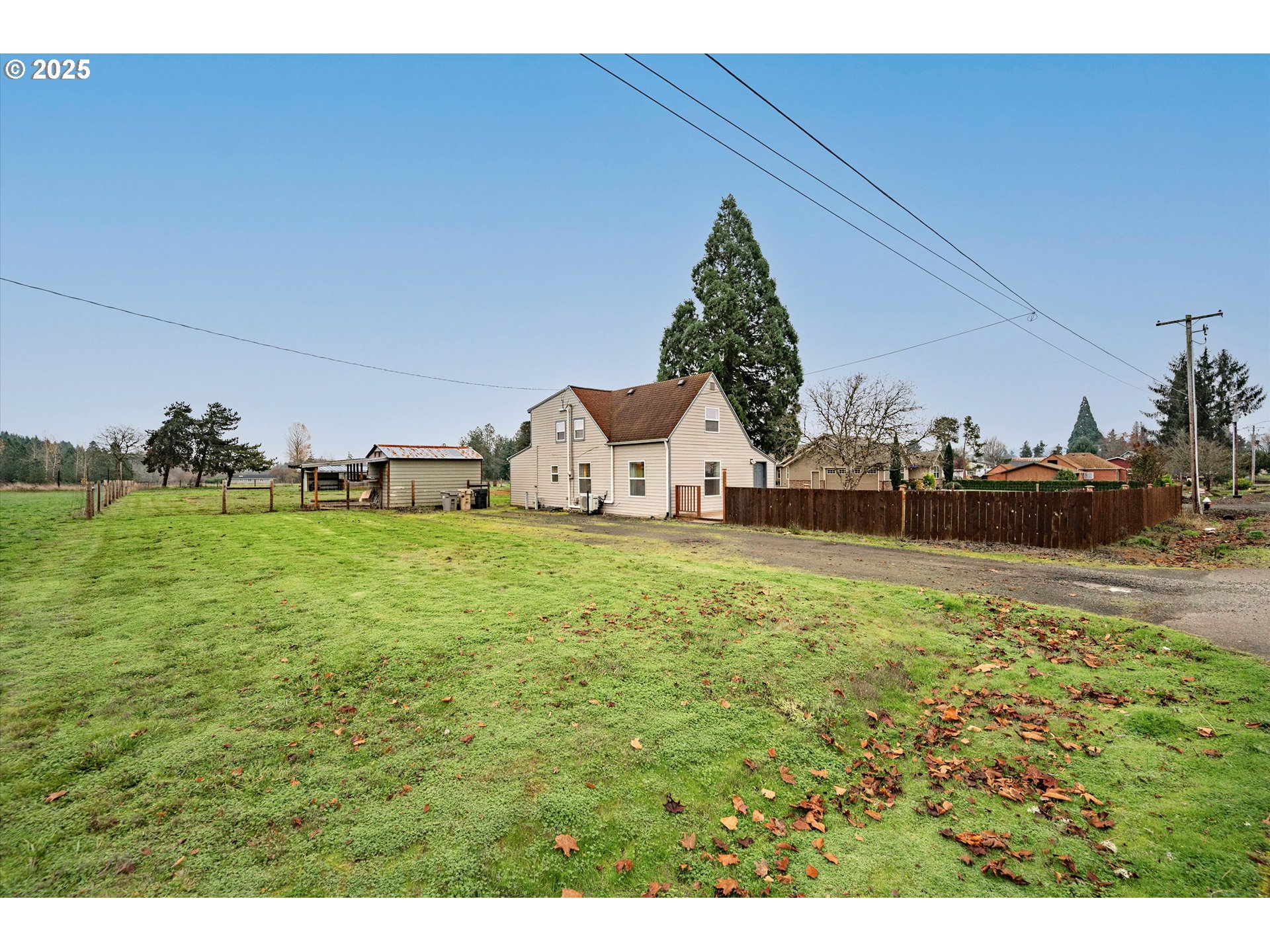 352 NE POLK STATION RD