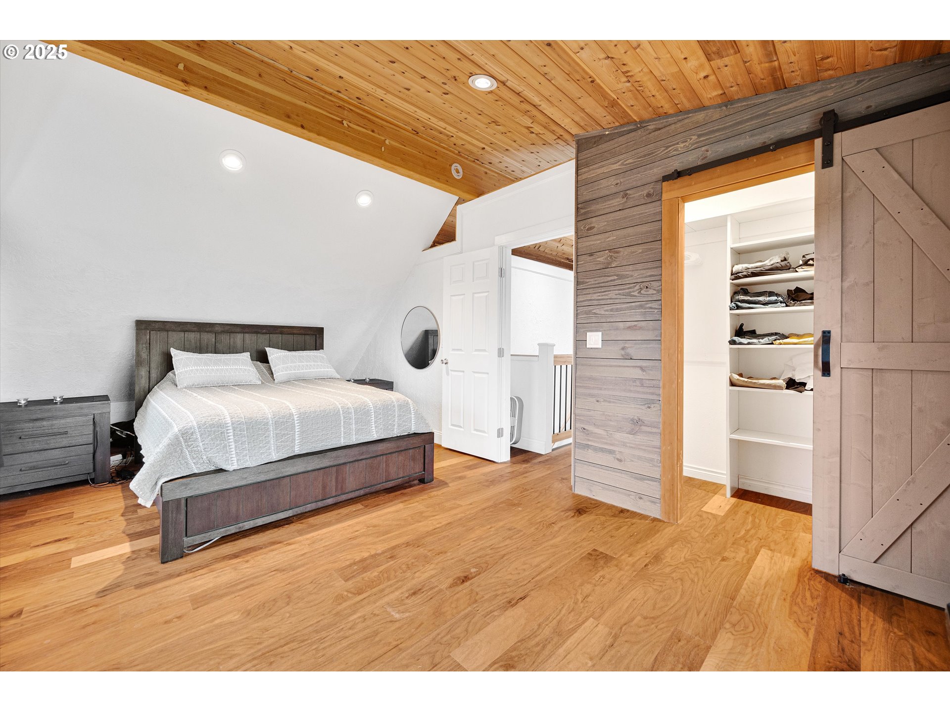 352 NE POLK STATION RD