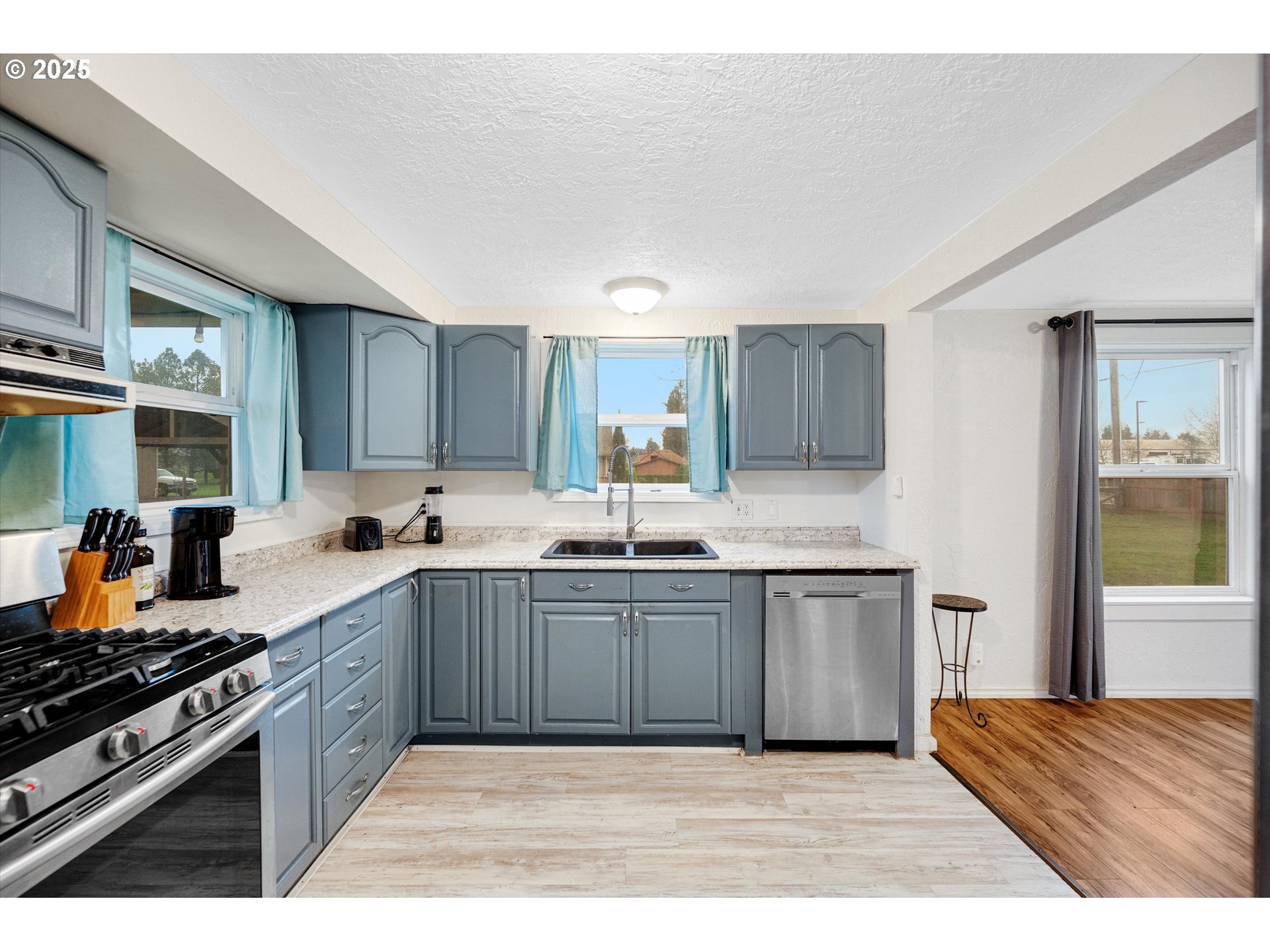 352 NE POLK STATION RD