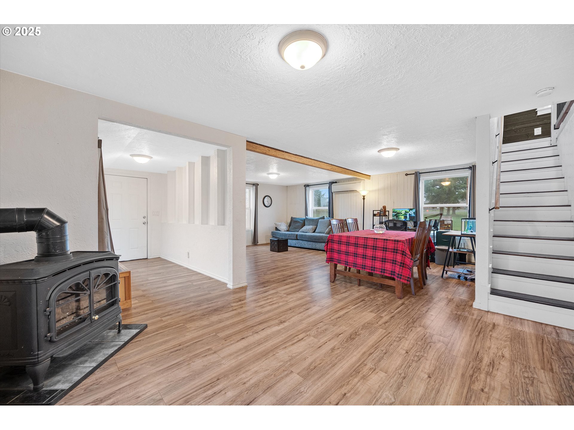 352 NE POLK STATION RD