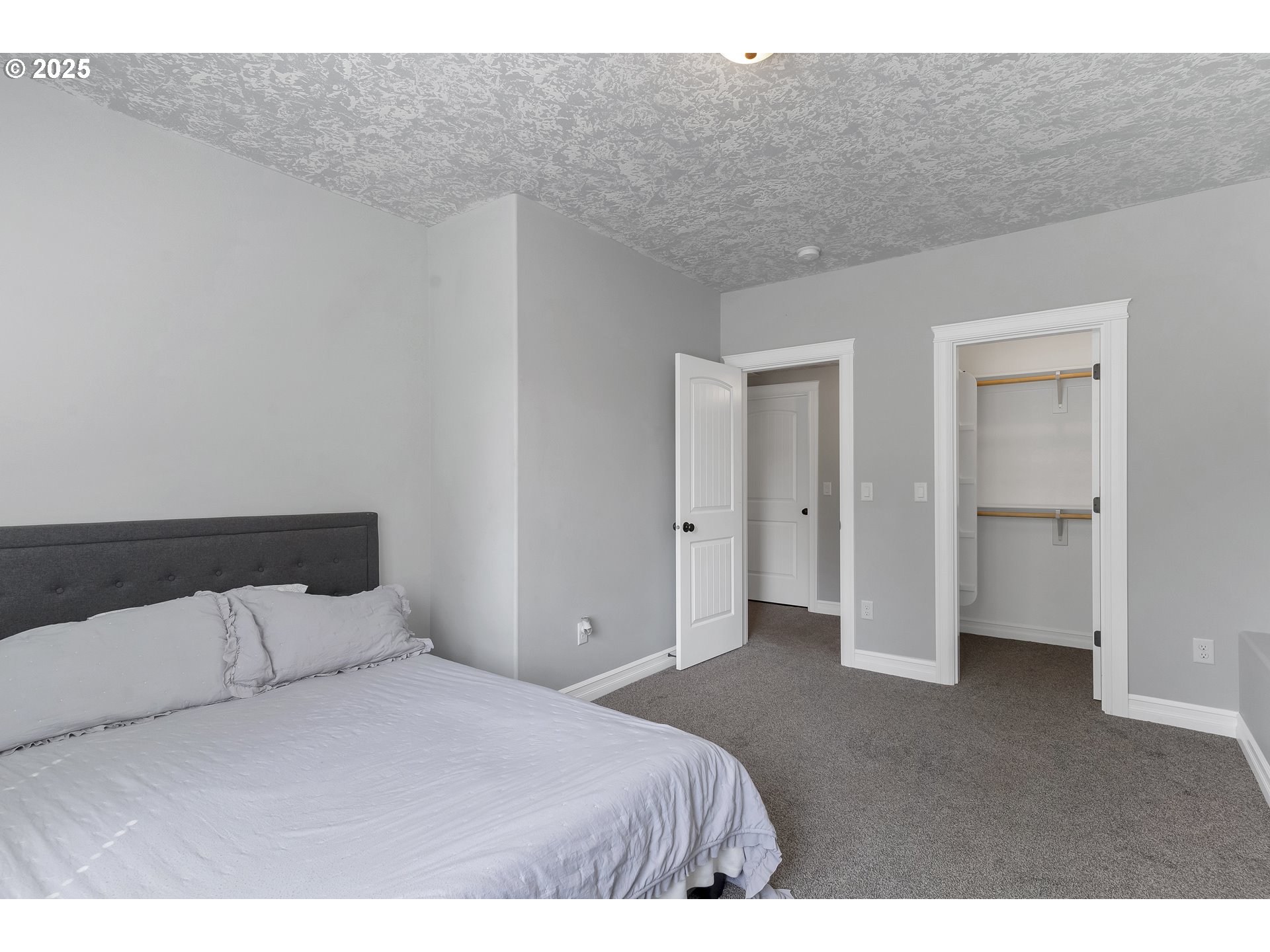 591 TIMBER VIEW ST NW
