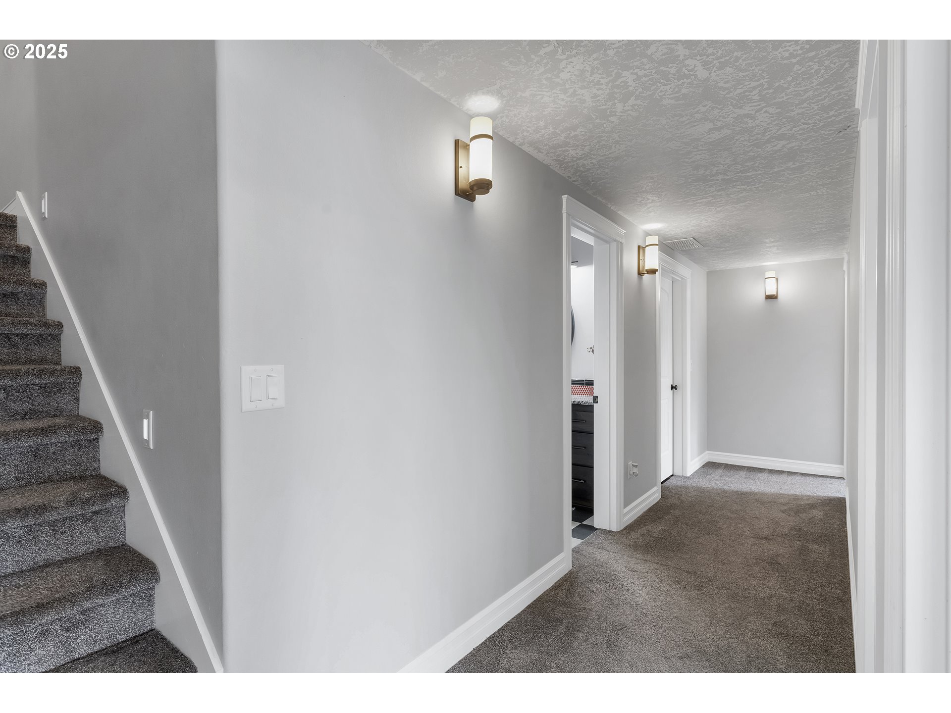 591 TIMBER VIEW ST NW