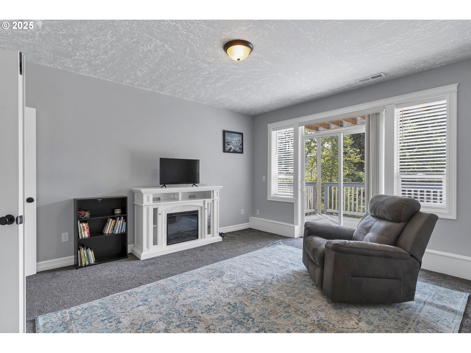 591 TIMBER VIEW ST NW