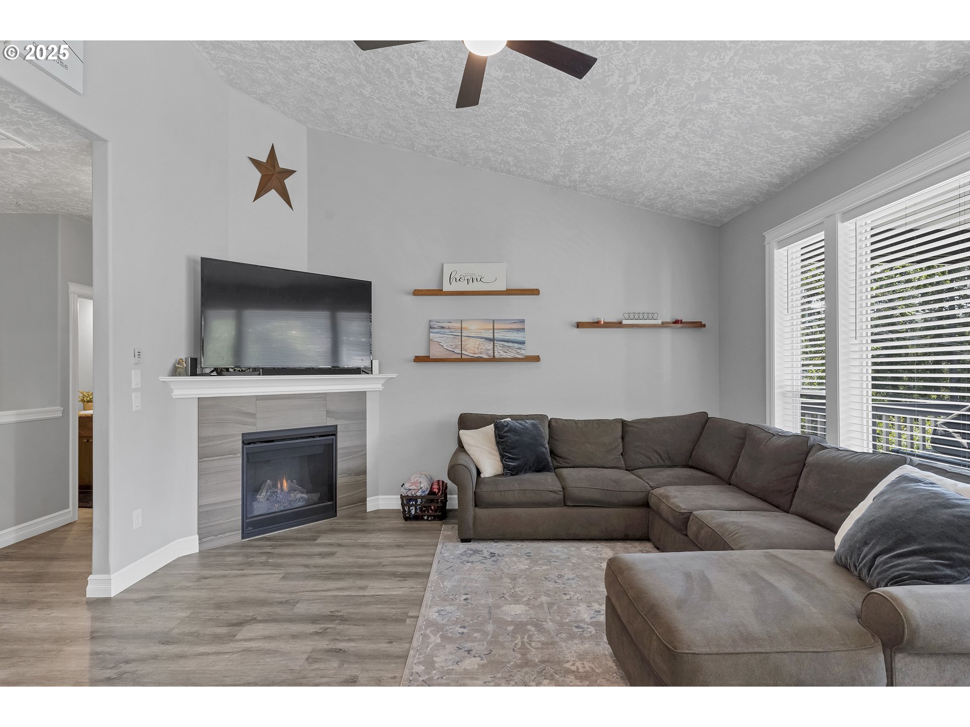 591 TIMBER VIEW ST NW