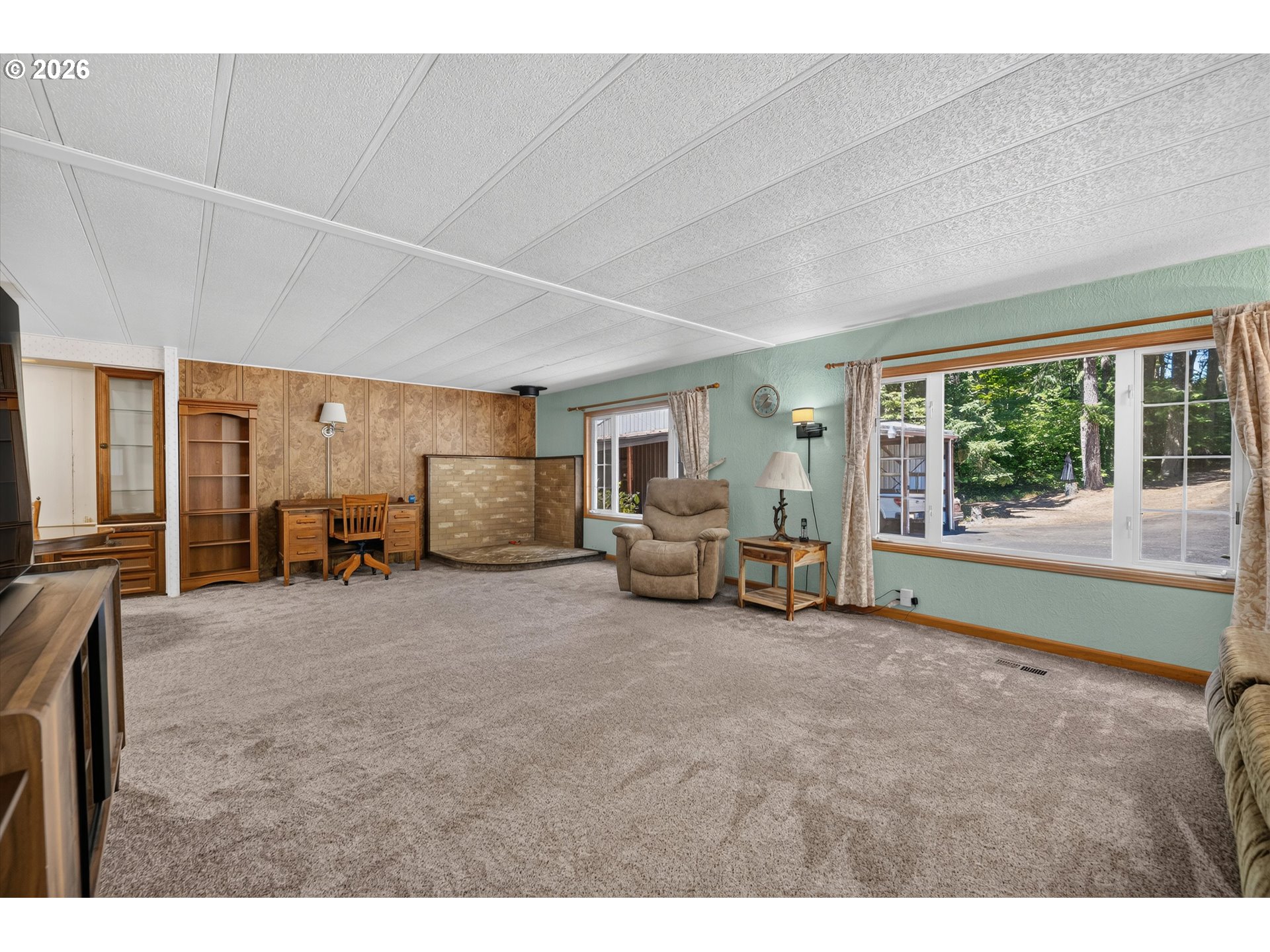 1111 PIONEER RD