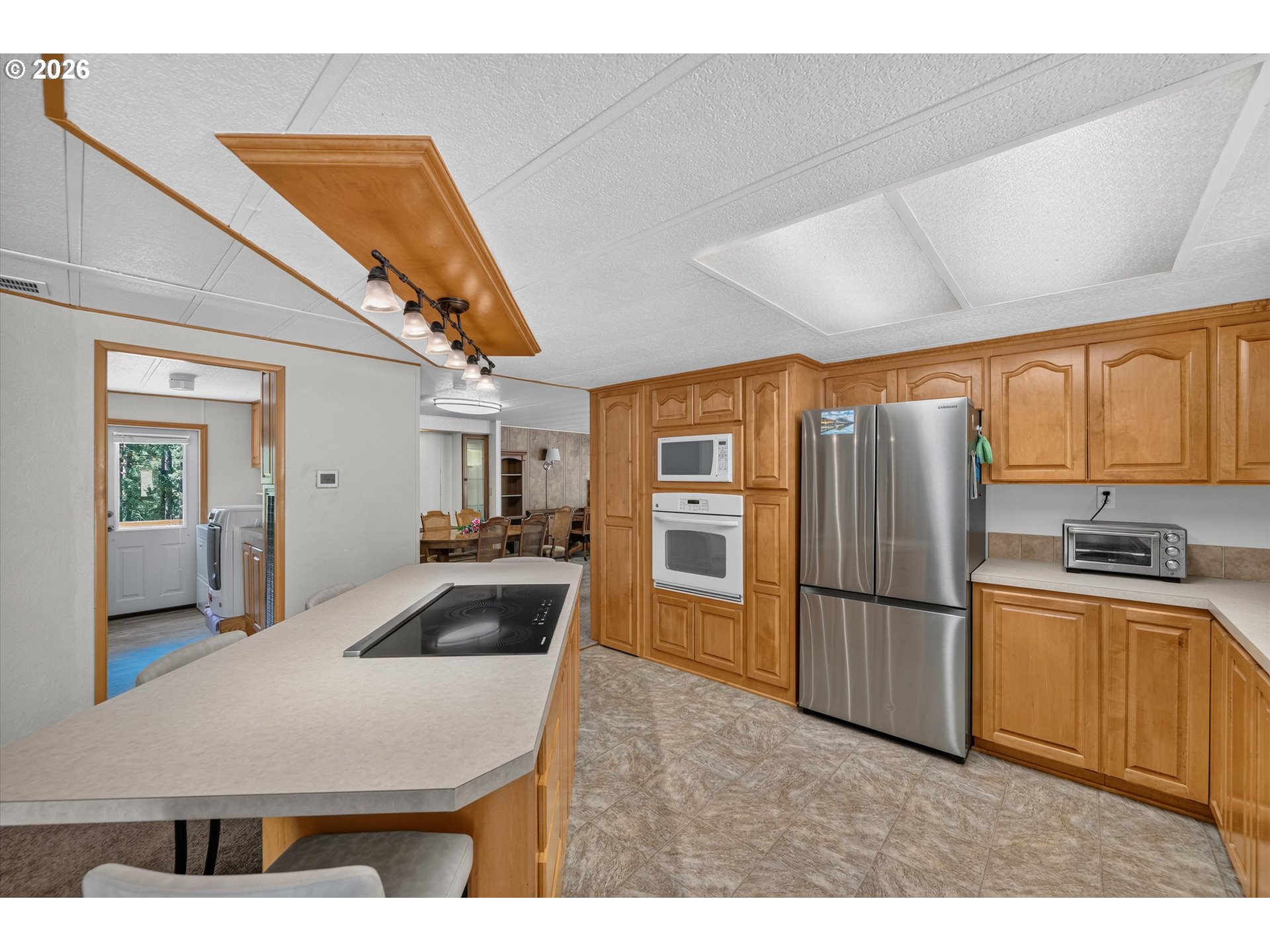 1111 PIONEER RD