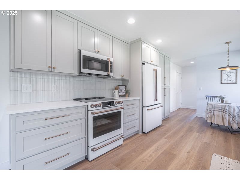 9160 SW GOPHER VALLEY RD