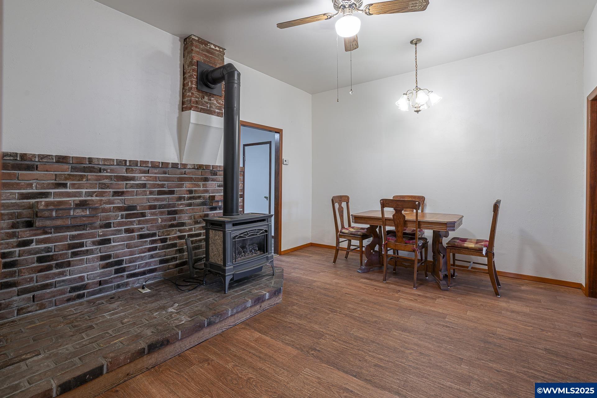 12700 Maxfield Creek Rd