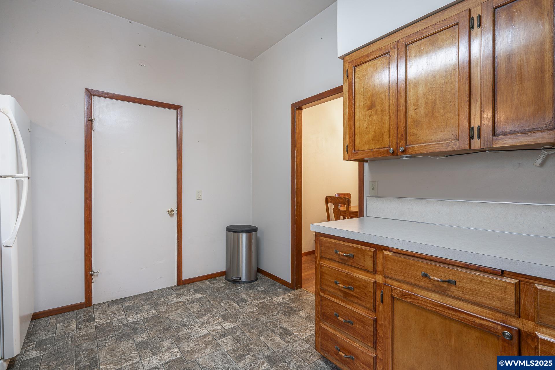 12700 Maxfield Creek Rd