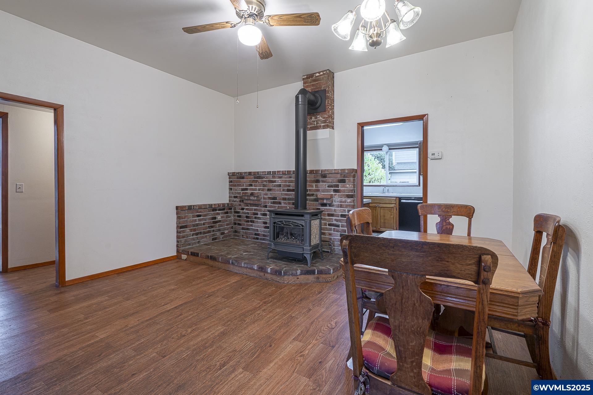 12700 Maxfield Creek Rd