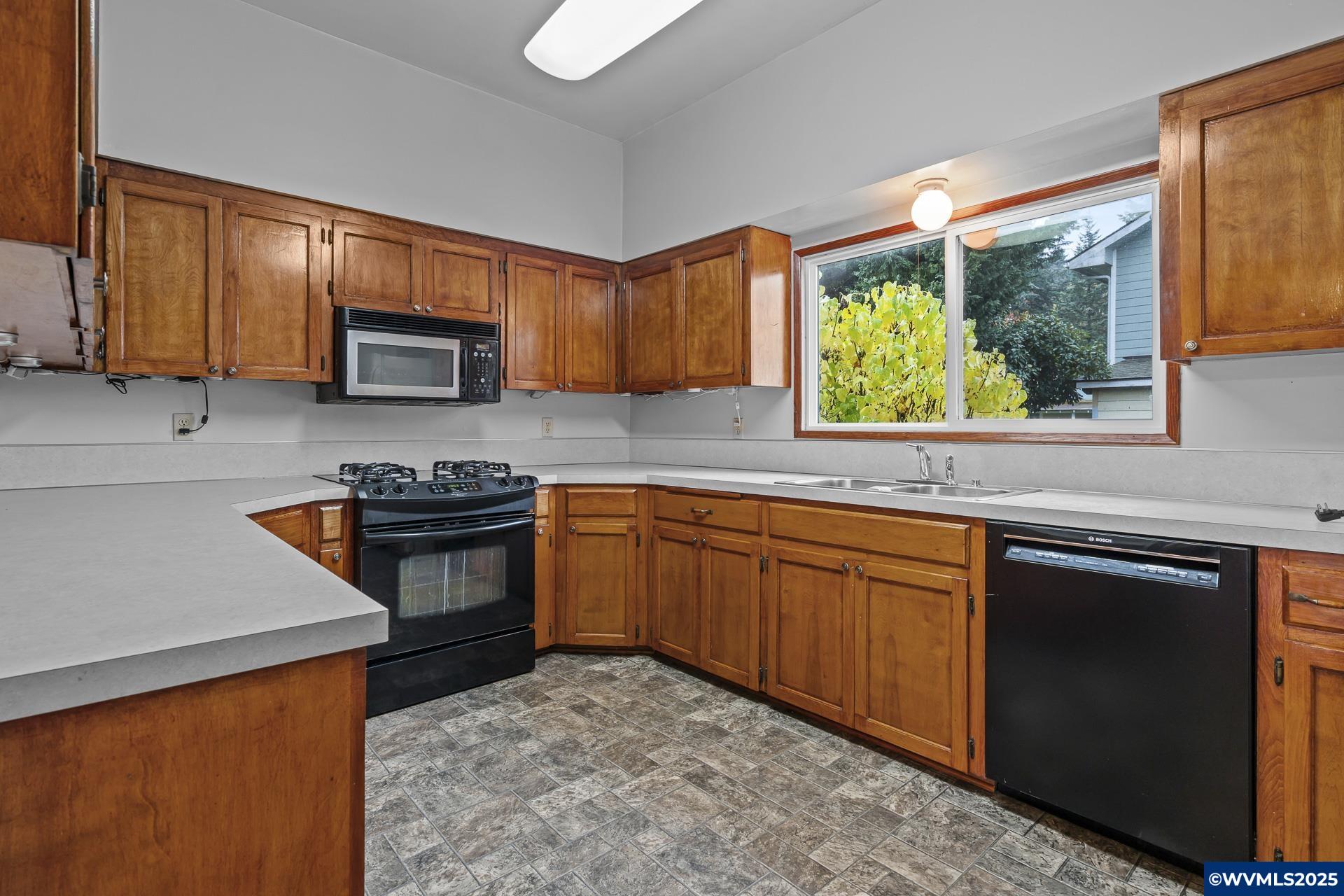 12700 Maxfield Creek Rd