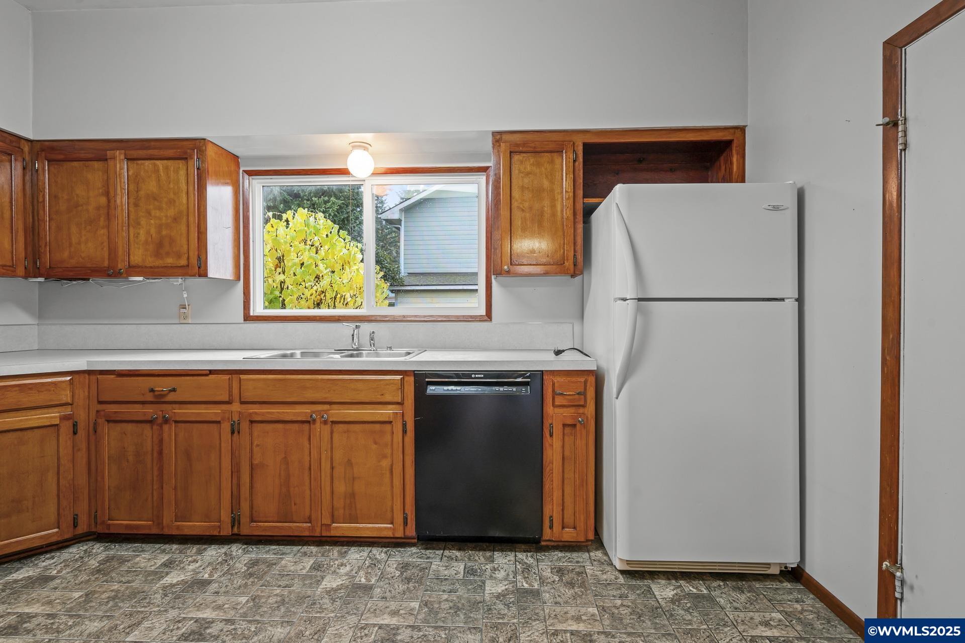 12700 Maxfield Creek Rd