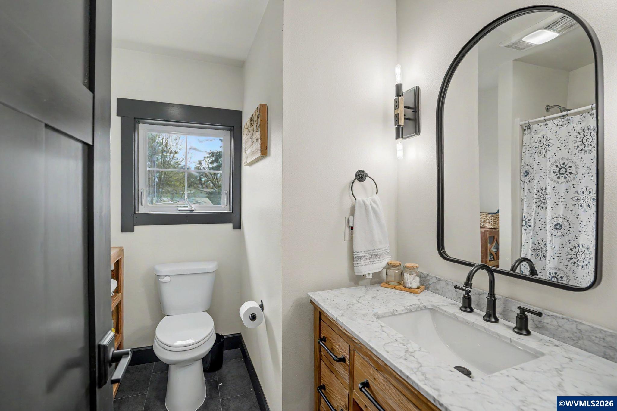 515/525 SW Levens St