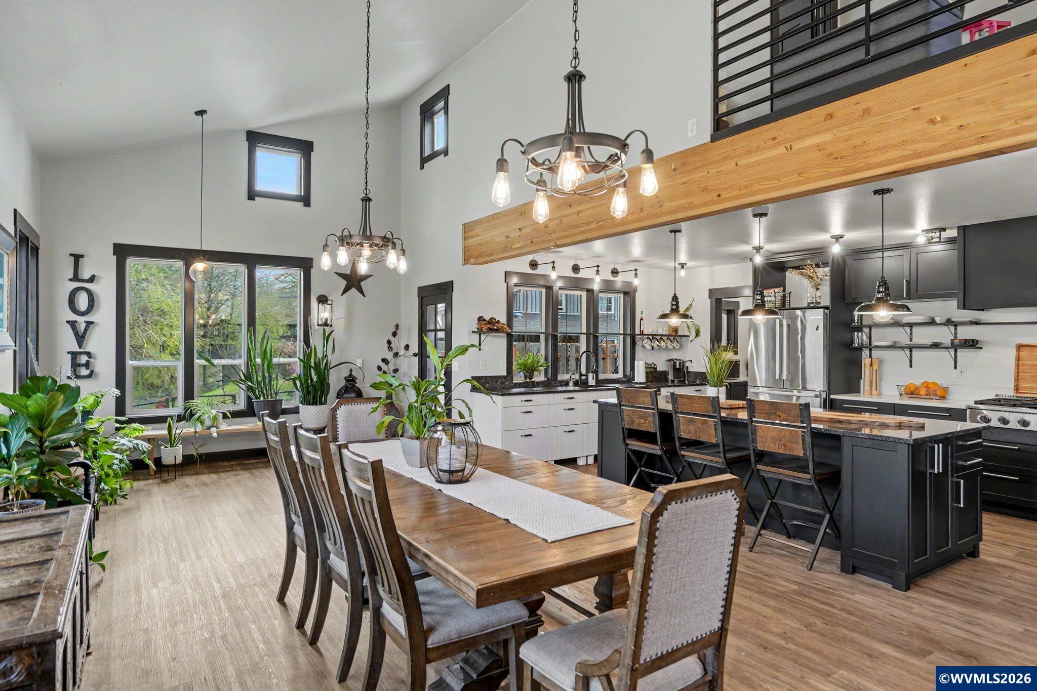 515/525 SW Levens St