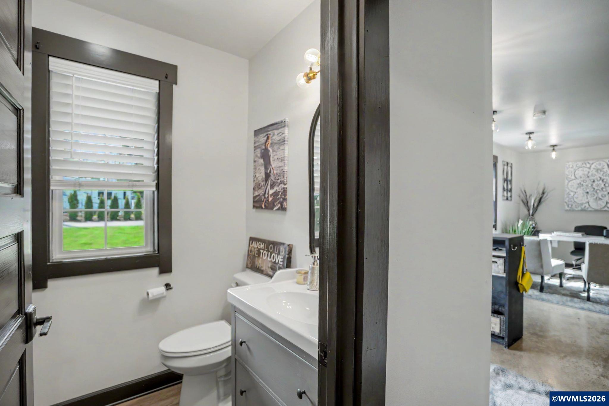 515/525 SW Levens St