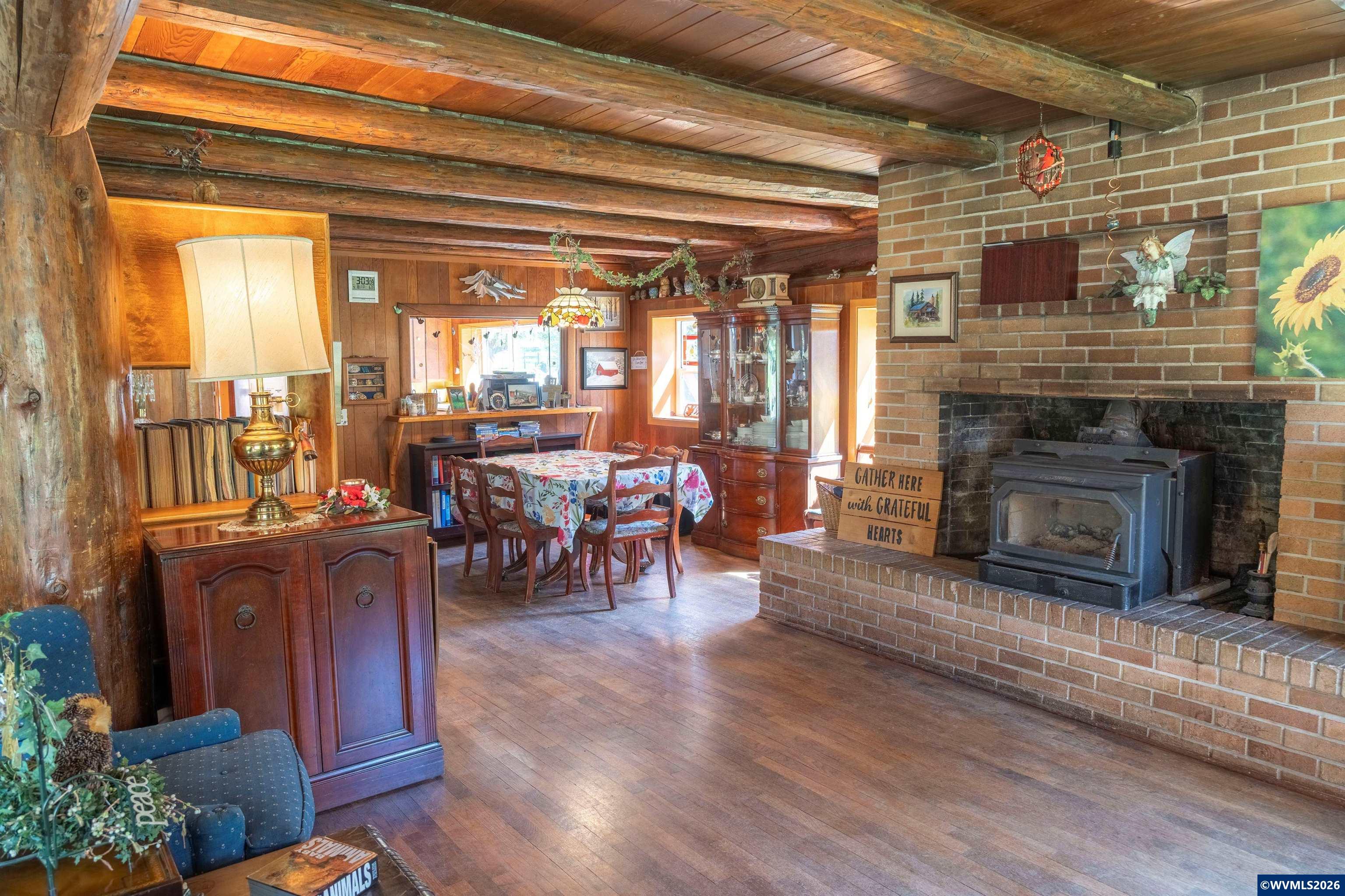 753253 Mosby Creek Rd