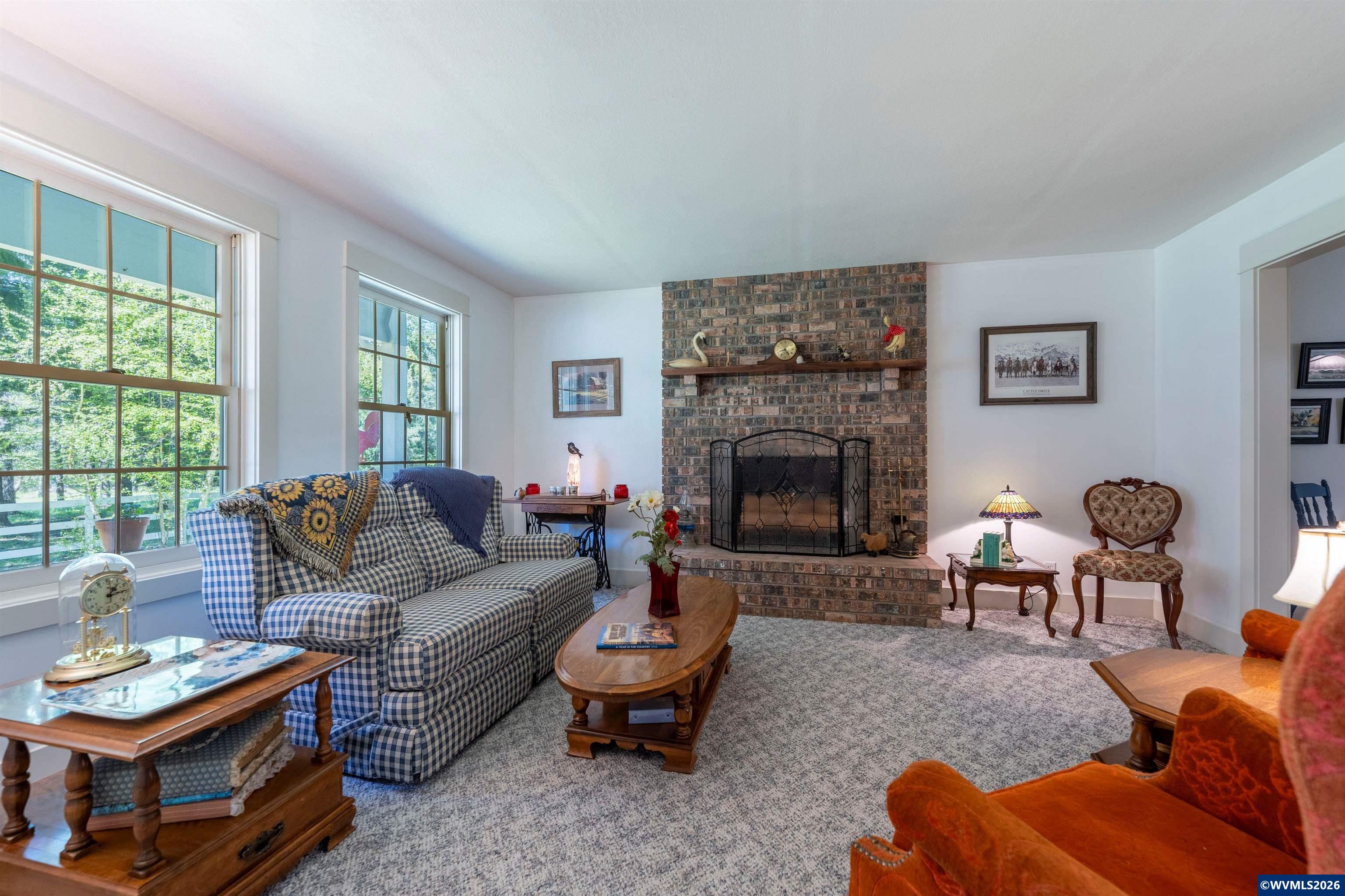 753253 Mosby Creek Rd