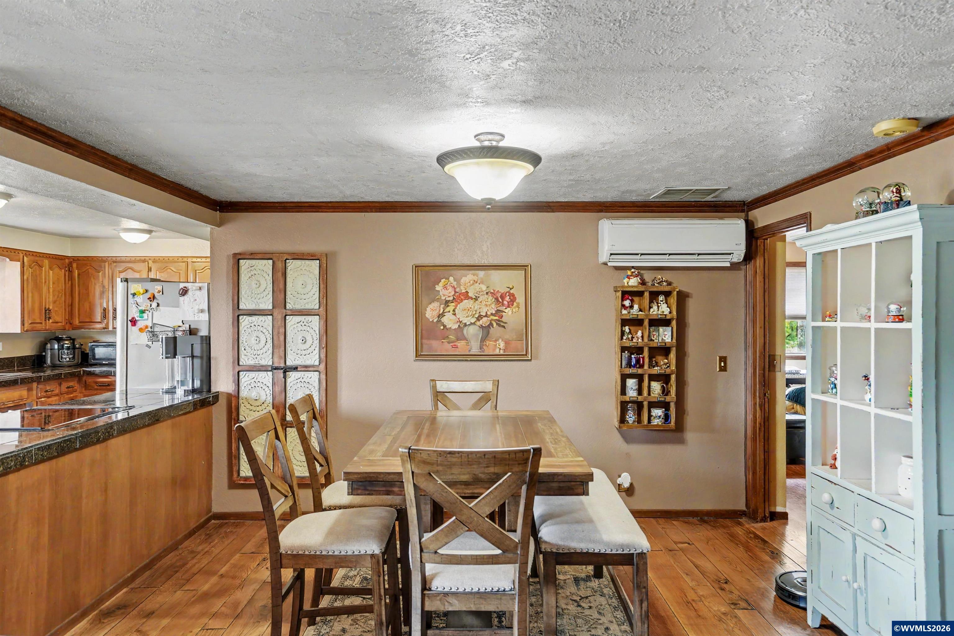 15991 Oakdale Rd