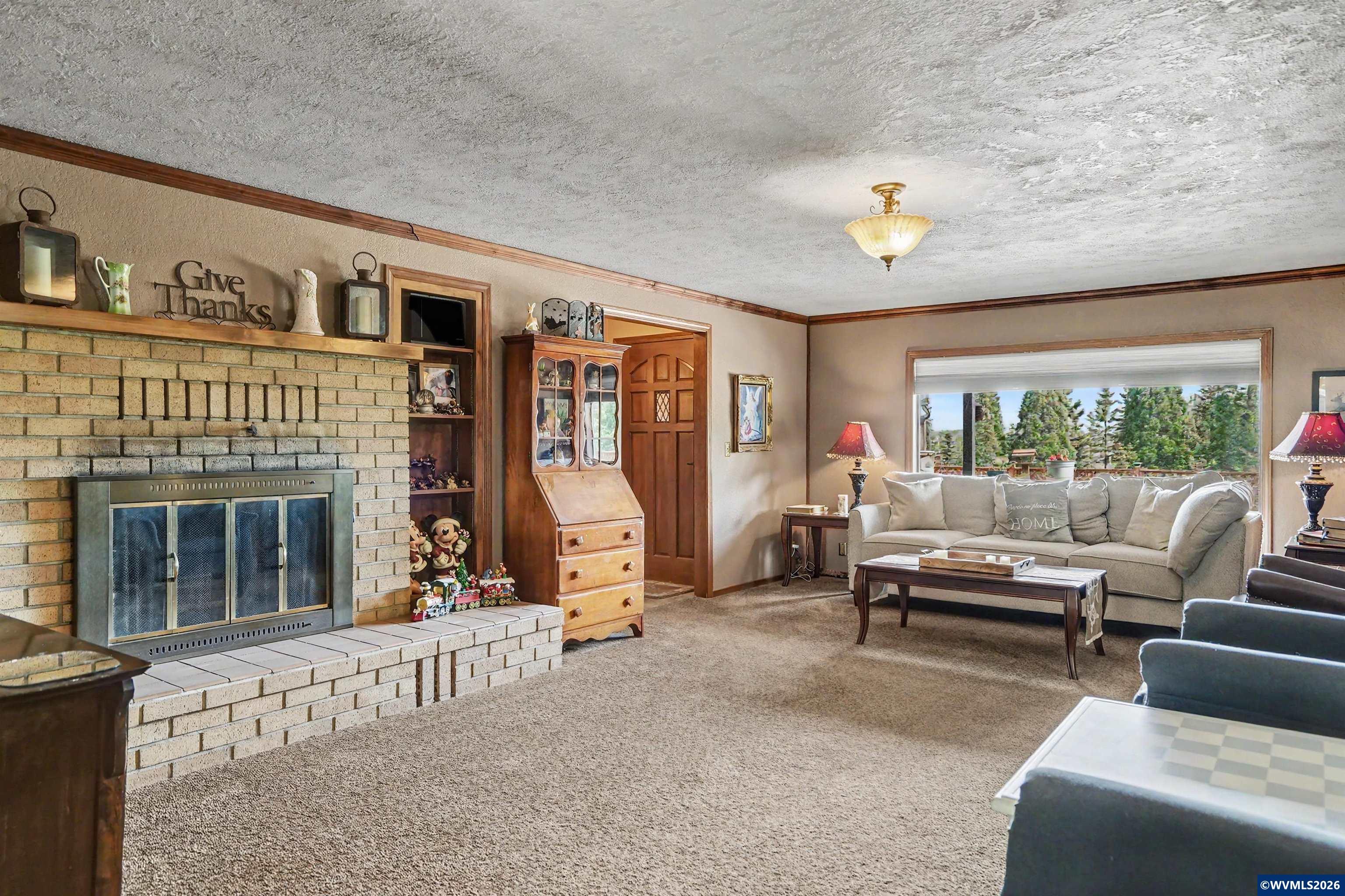 15991 Oakdale Rd