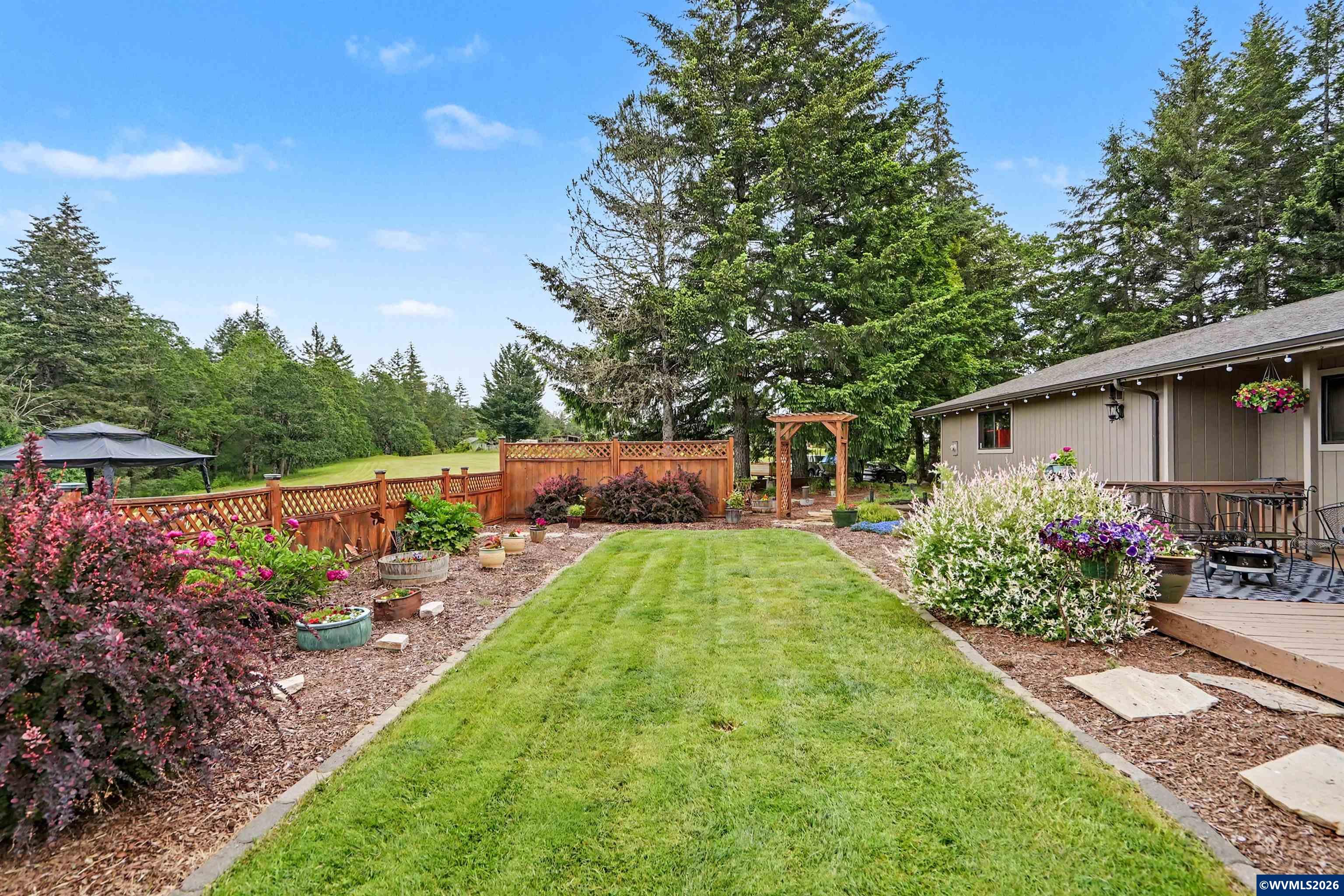 15991 Oakdale Rd