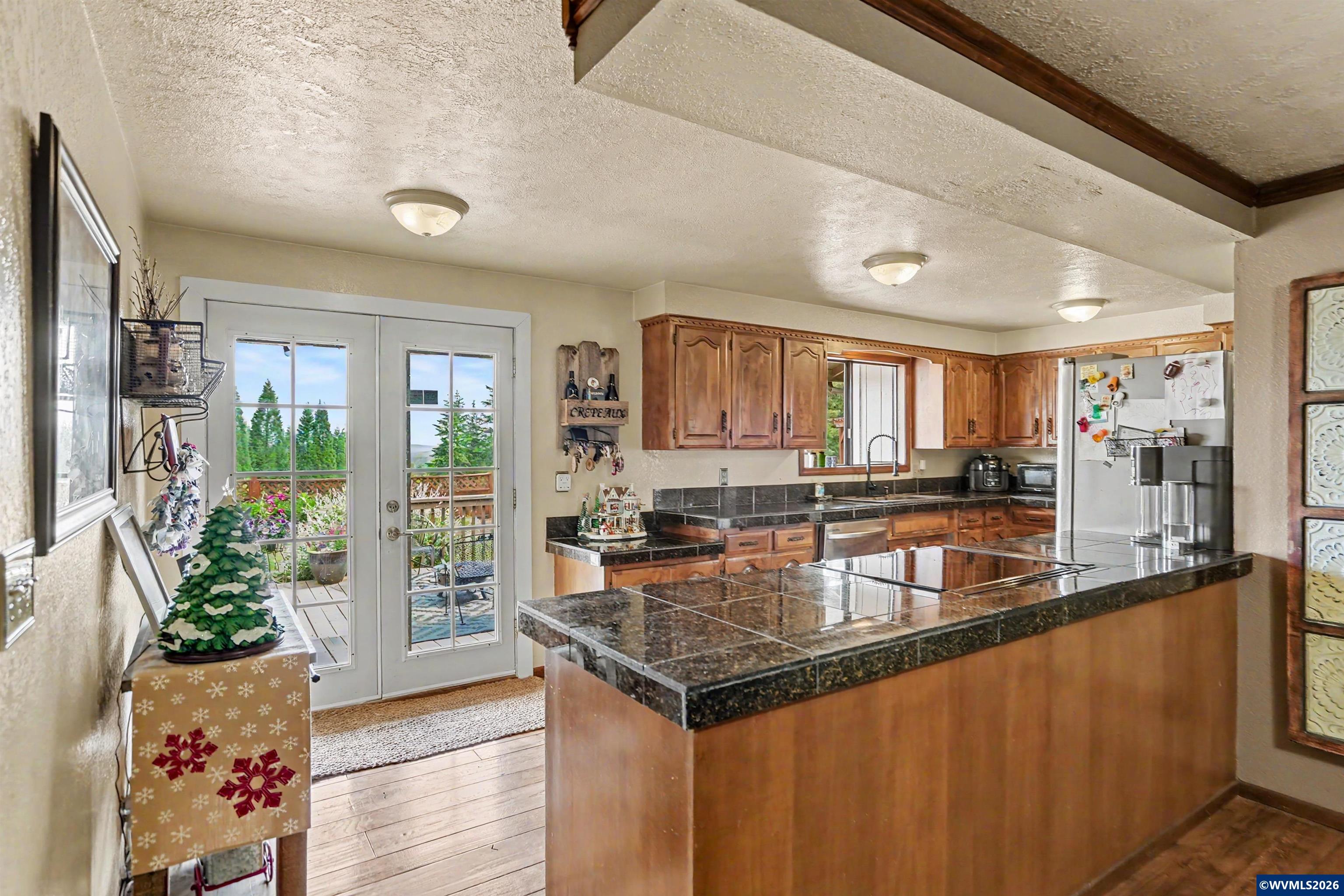15991 Oakdale Rd
