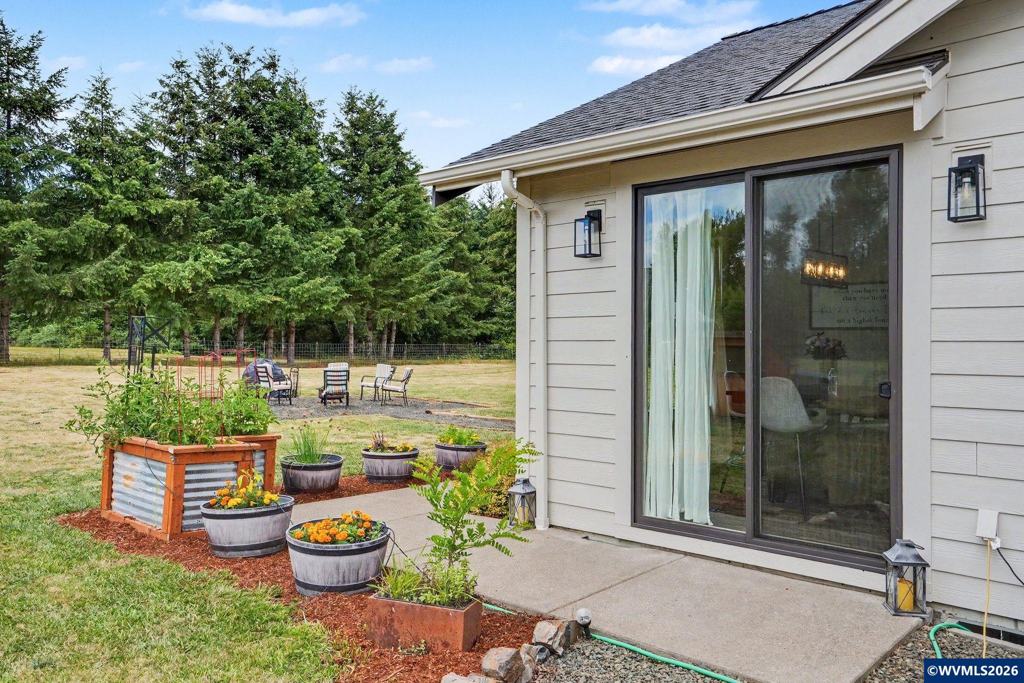 2515 S Kings Valley Hwy Rd