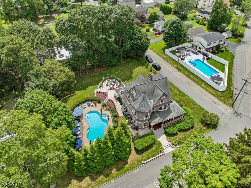 14 Hopatcong Ave