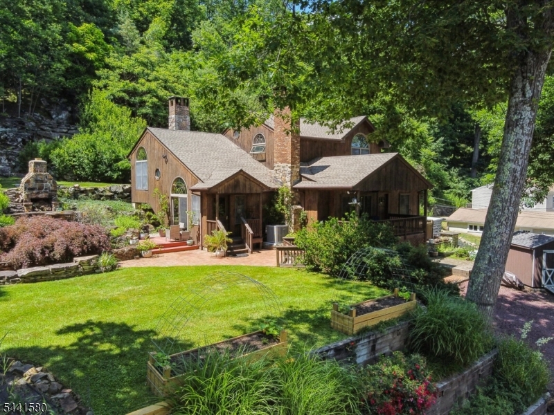 117 Green Pond Rd