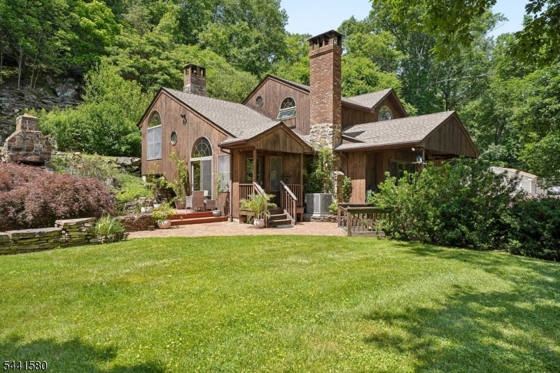 117 Green Pond Rd