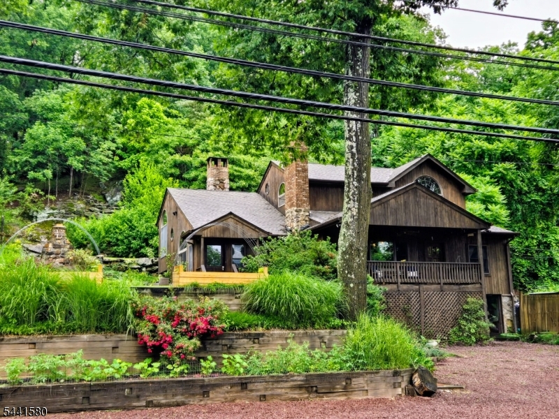 117 Green Pond Rd