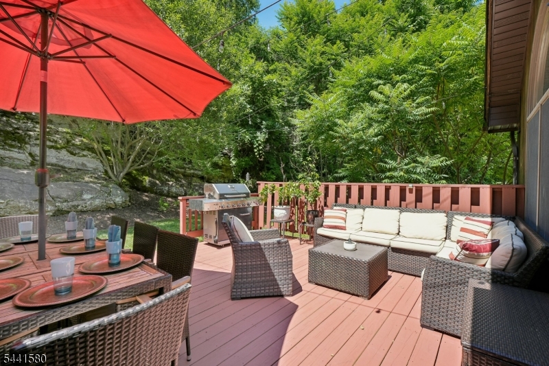117 Green Pond Rd