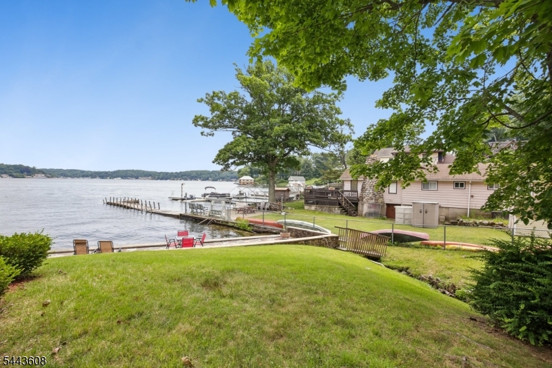 19 Lakeland Dr