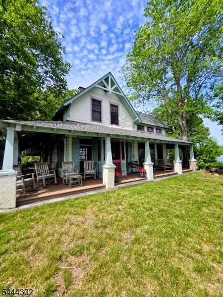55 Raccoon Island Rd