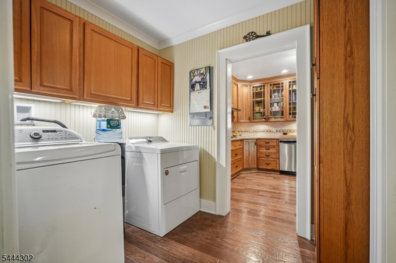 55 Raccoon Island Rd