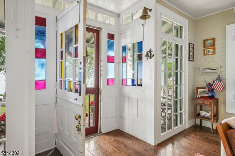 55 Raccoon Island Rd