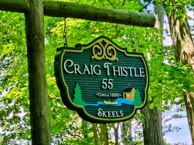 55 Raccoon Island Rd