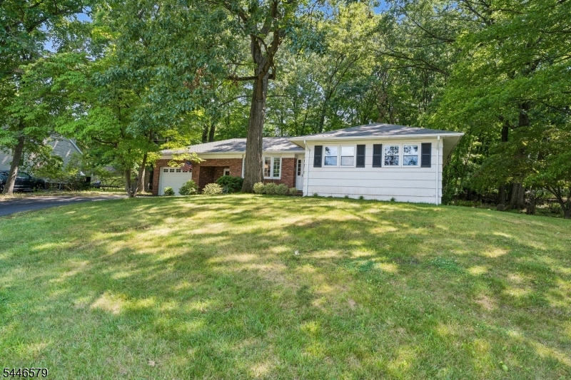 19 Dacotah Ave