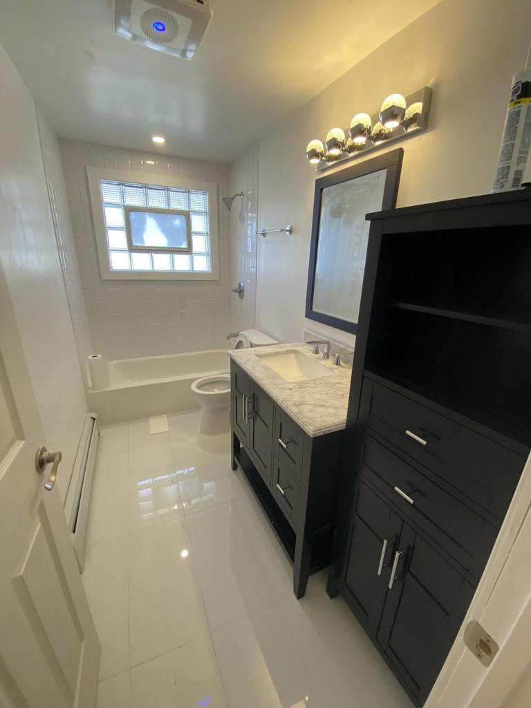 11170 West Meinecke AVENUE