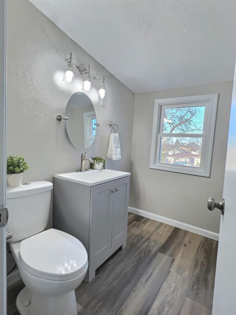 4304 North 75th STREET