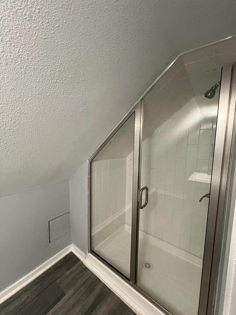 2863 North 38th STREET