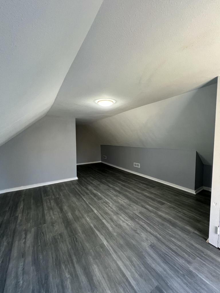 2863 North 38th STREET