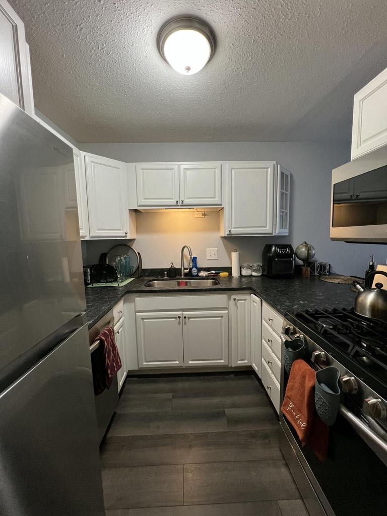 11927 West Appleton AVENUE 15