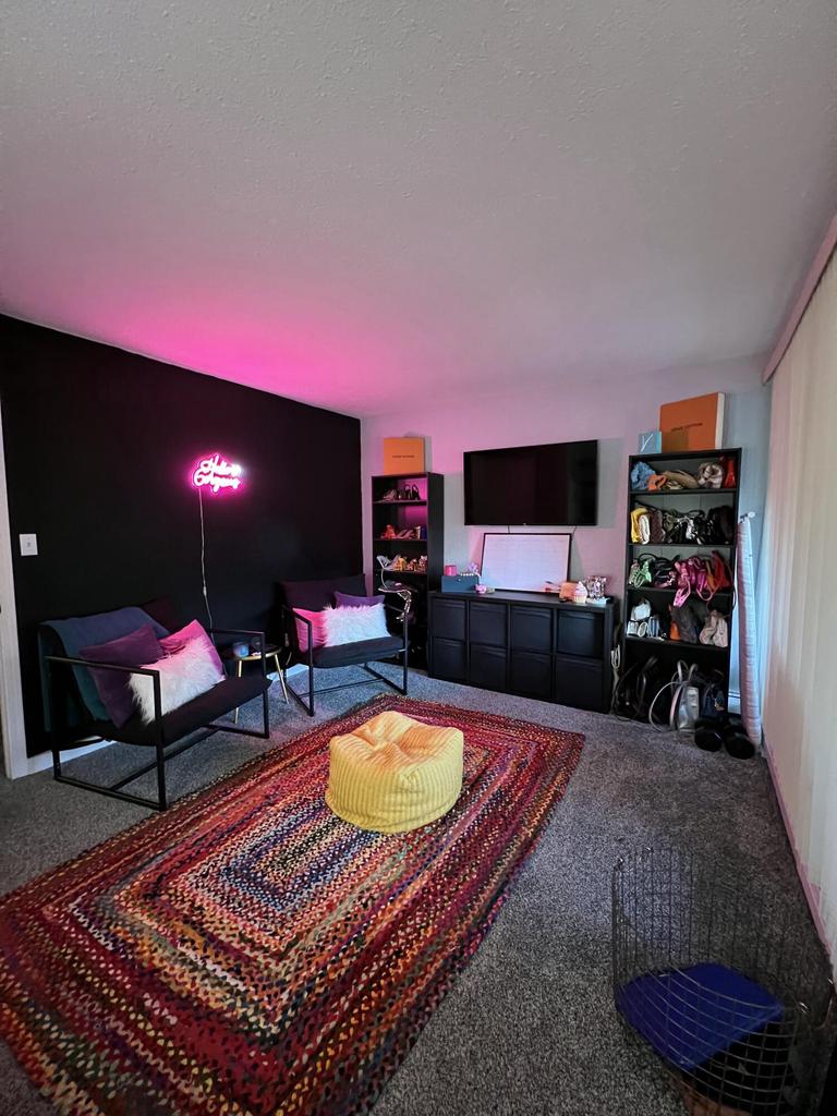 11927 West Appleton AVENUE 15