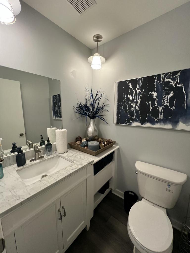 11927 West Appleton AVENUE 15